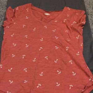 Old navy tee